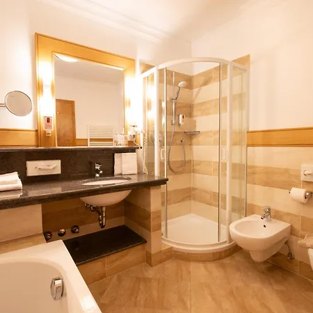 Aktiv & Wellnesshotel Zentral-2
